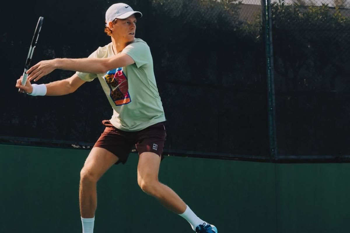 Sinner batte Alcaraz 