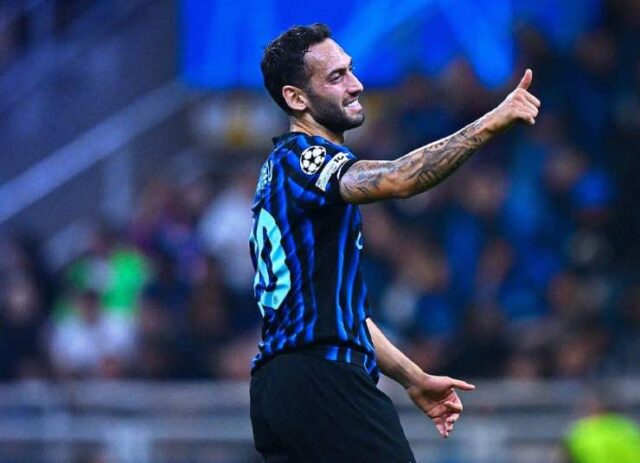 Calhanoglu lascia l'Inter