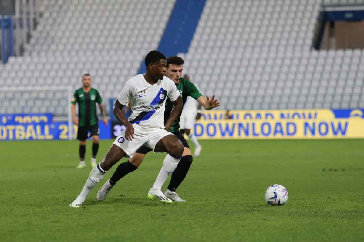 Dumfries lascia inter