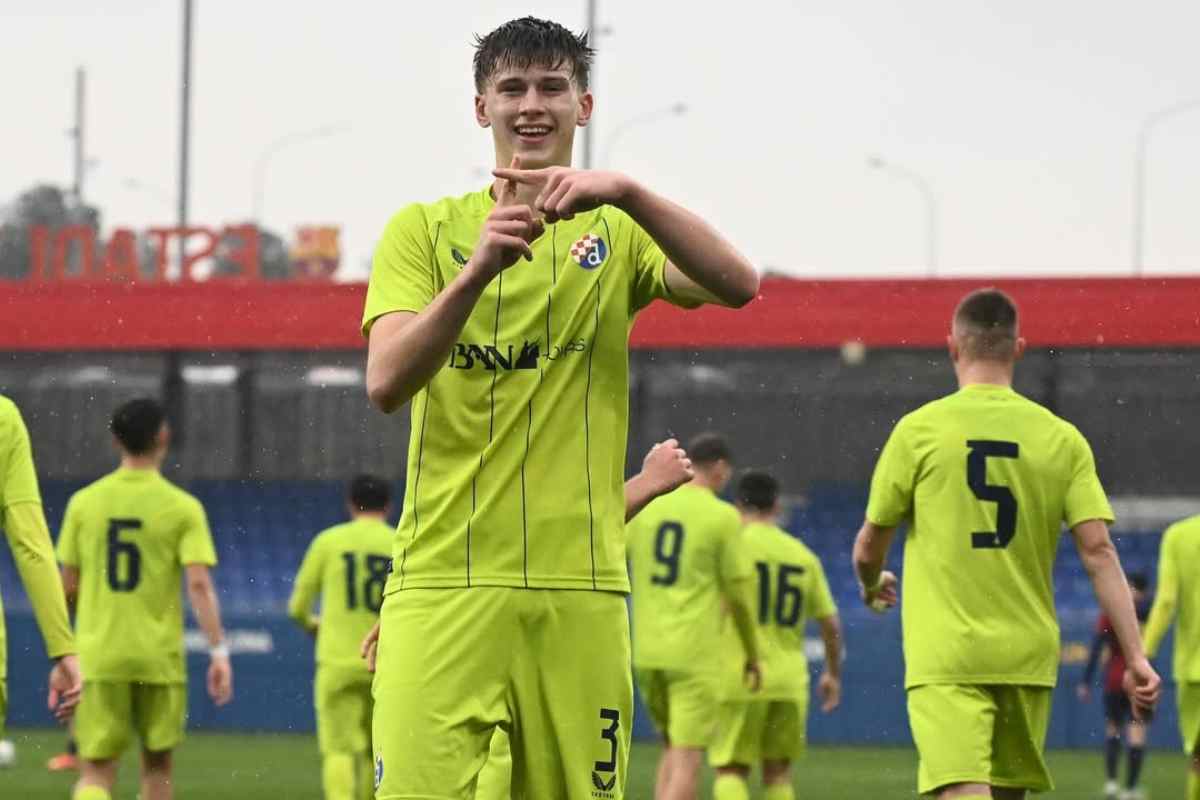 Leon Jakirovic esulta dopo un gol