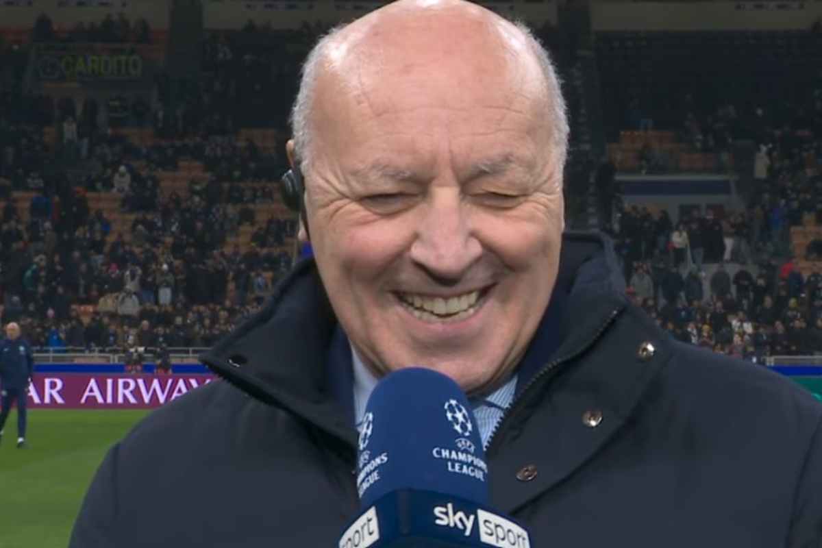 Beppe Marotta sorride durante un'intervista