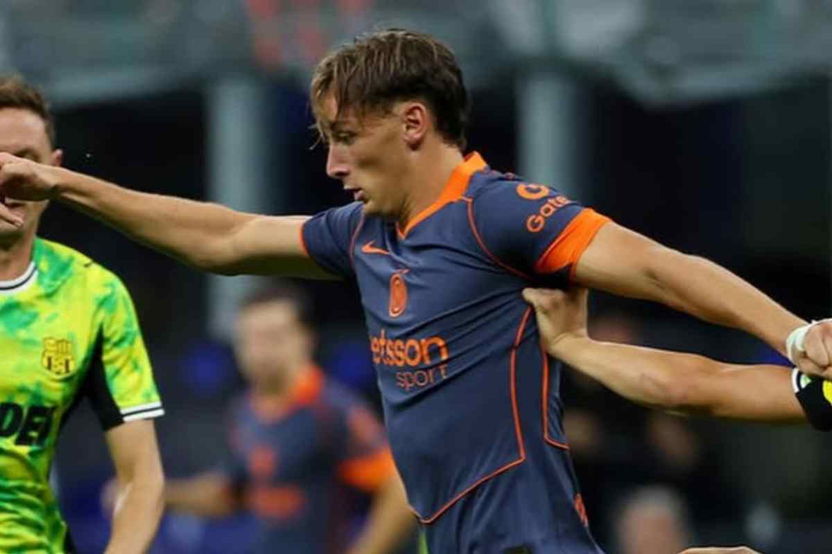 Pio Esposito in campo con l'Inter