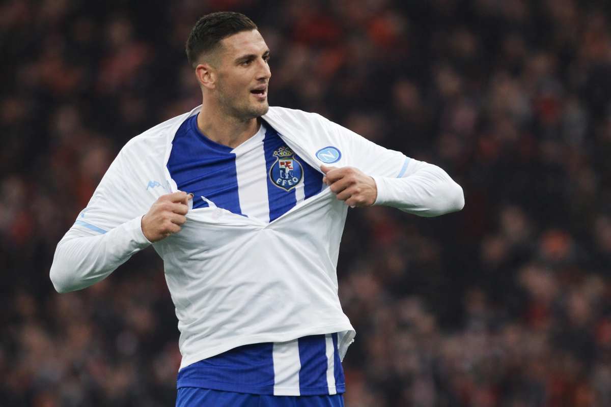 Lucca nel mirino del Porto di Farioli, immagine creata con l'intelligenza artificiale