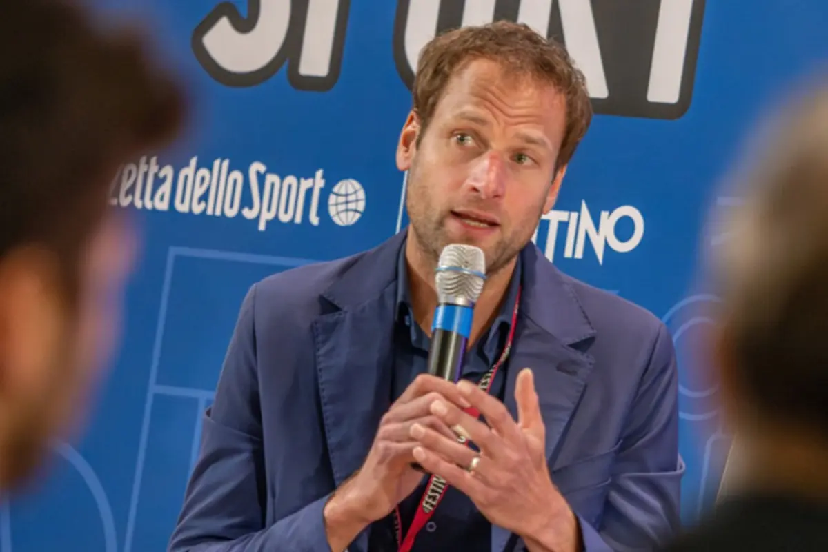 Alex Schwazer risponde alle domande dei giornalisti